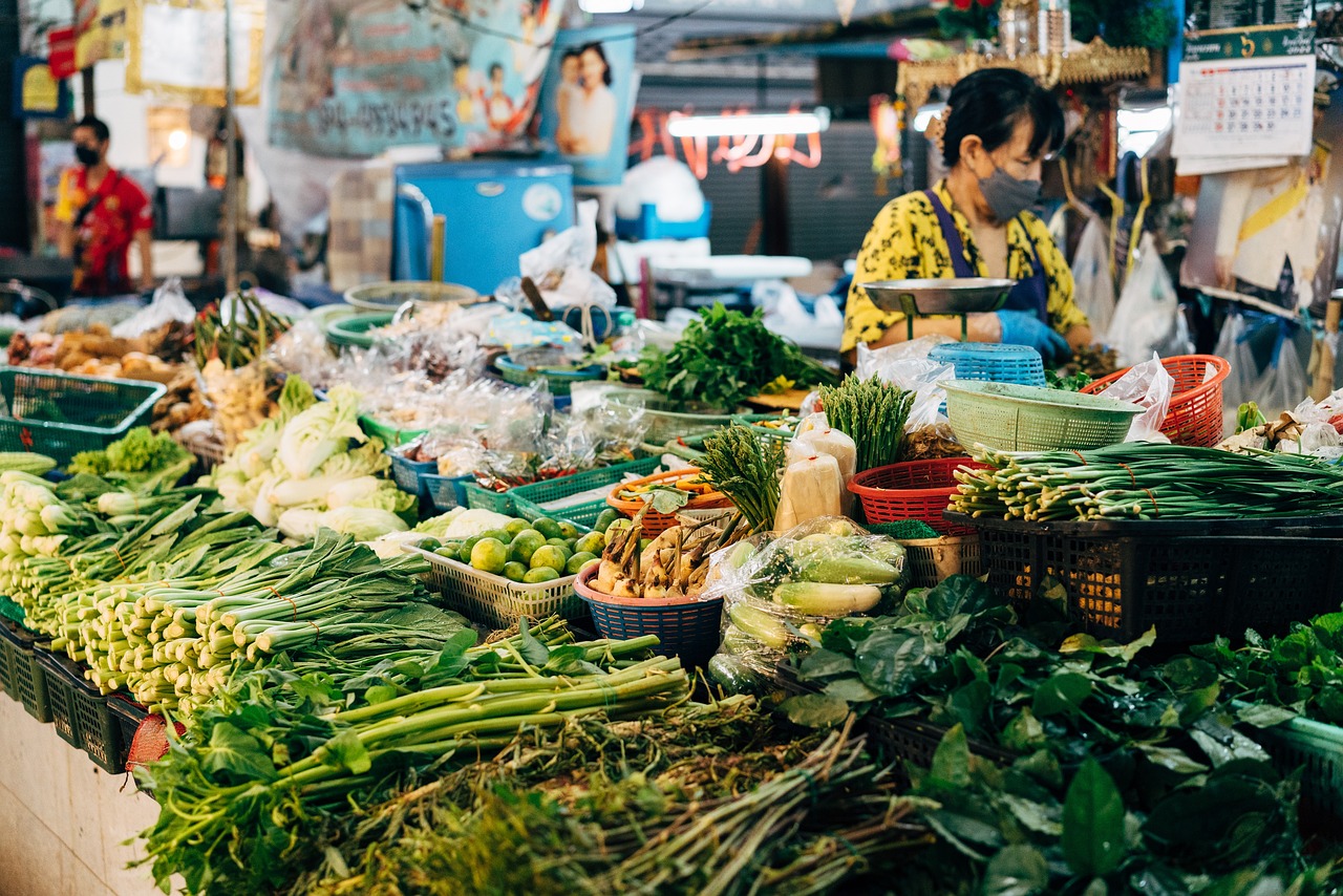 Kulinarna podróż po Azji, stragan, bazar kuchnia azji